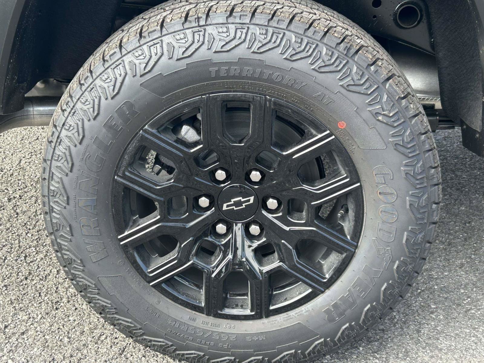 2026 Chevrolet Colorado Trail Boss - Photo 9