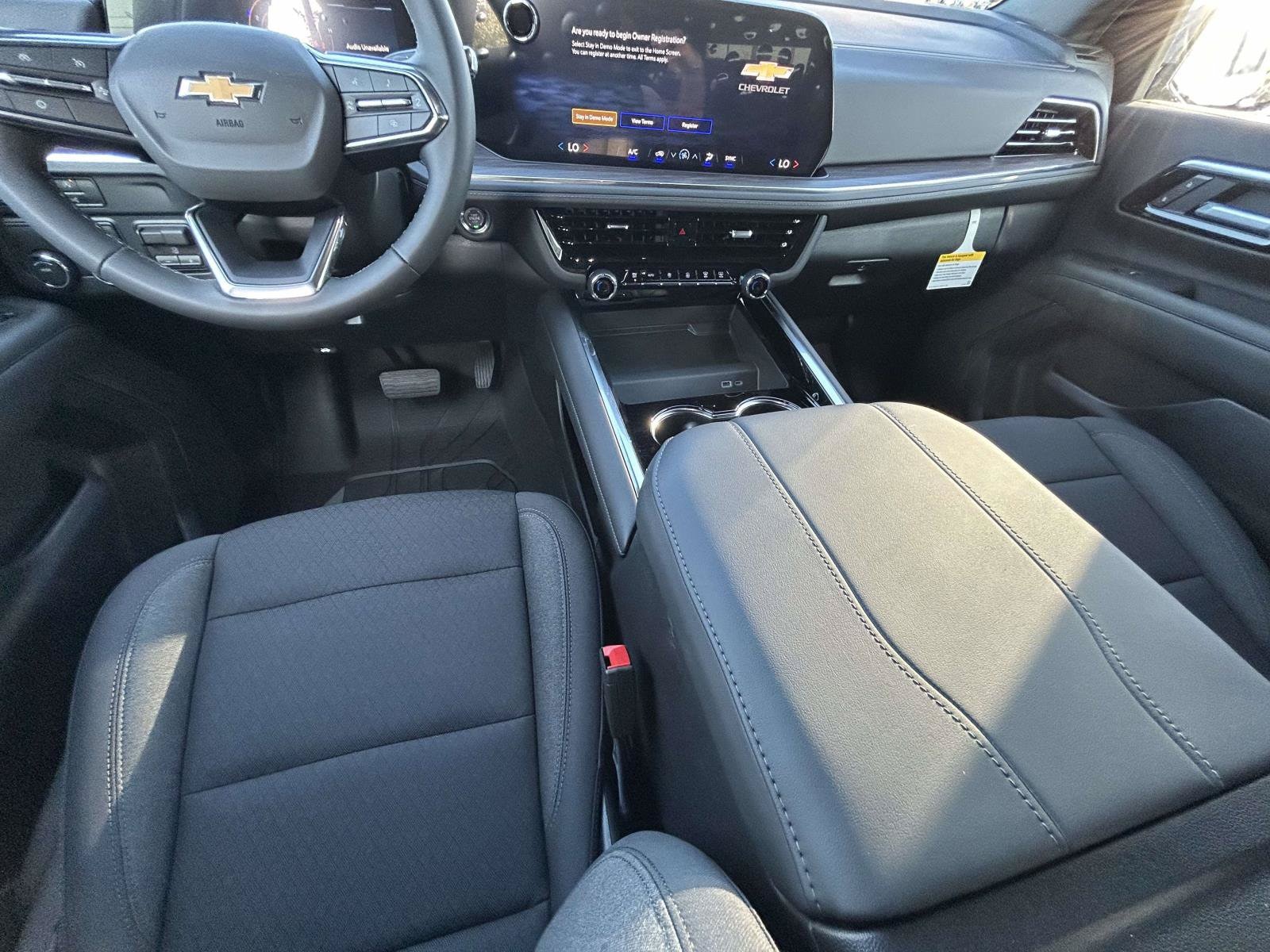2026 Chevrolet Suburban LS - Photo 15