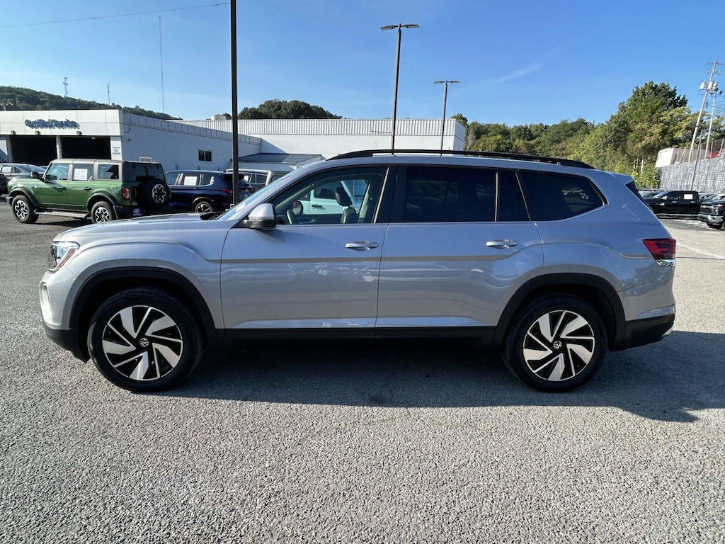 Used 2026 Volkswagen Atlas 2.0T SE w/Technology SUV