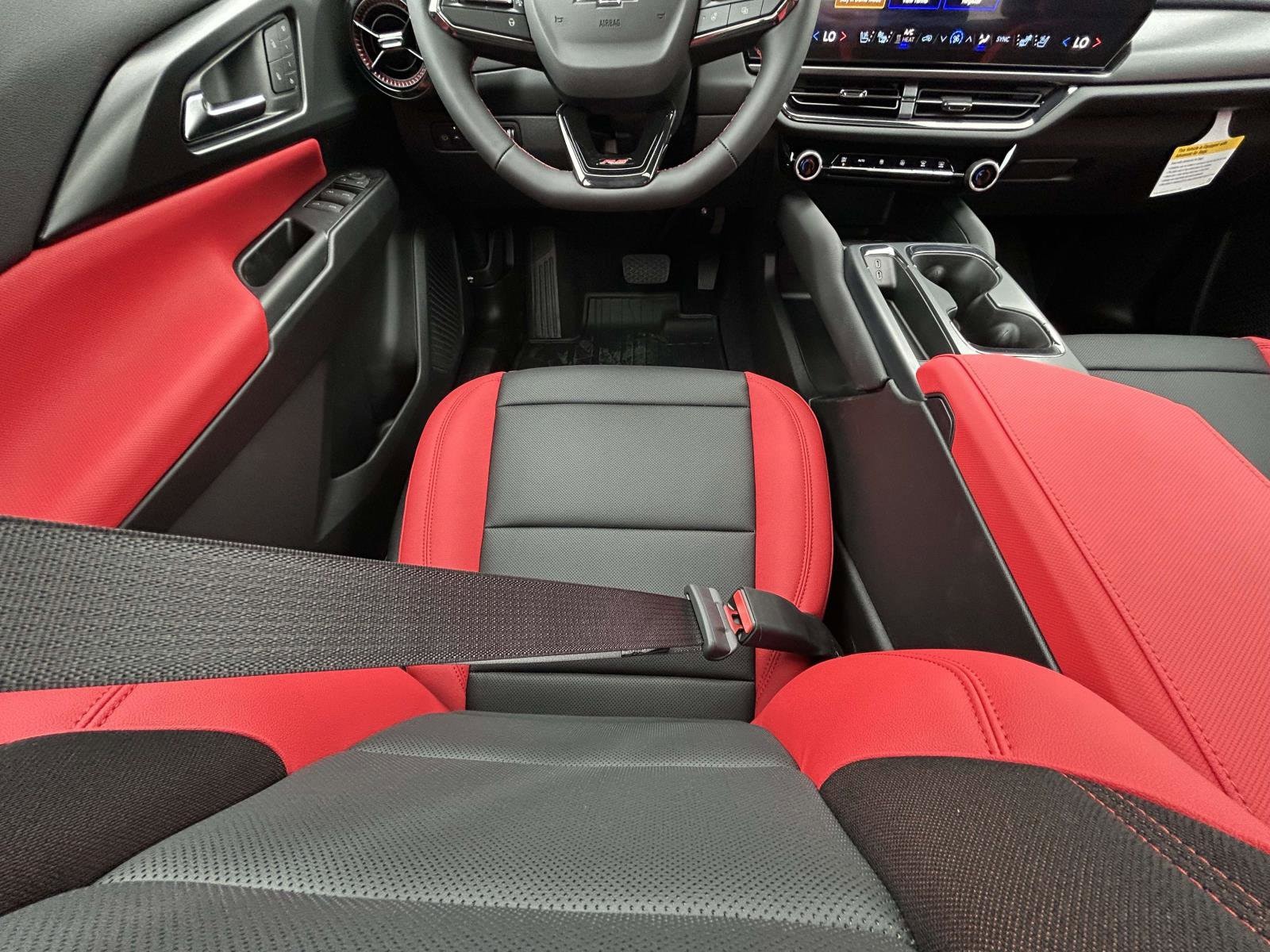2026 Chevrolet Equinox EV RS - Photo 14