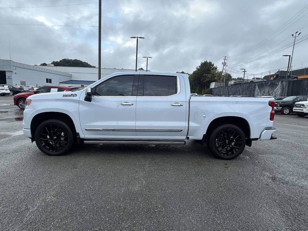 Used 2026 Chevrolet Silverado 1500 High Country Truck Crew Cab