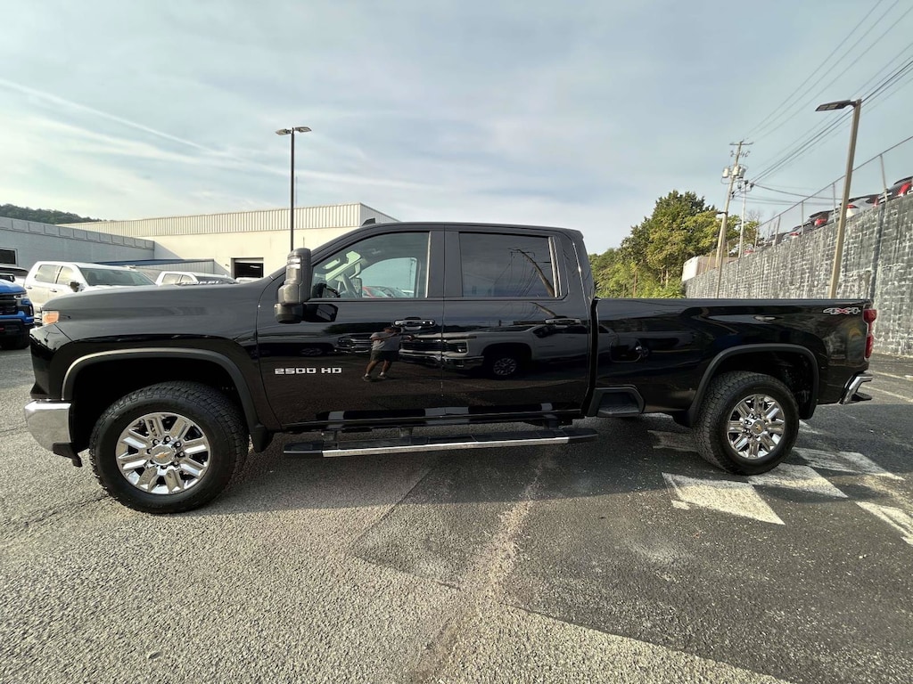 Used 2025 Chevrolet Silverado 2500 HD LT Truck Crew Cab