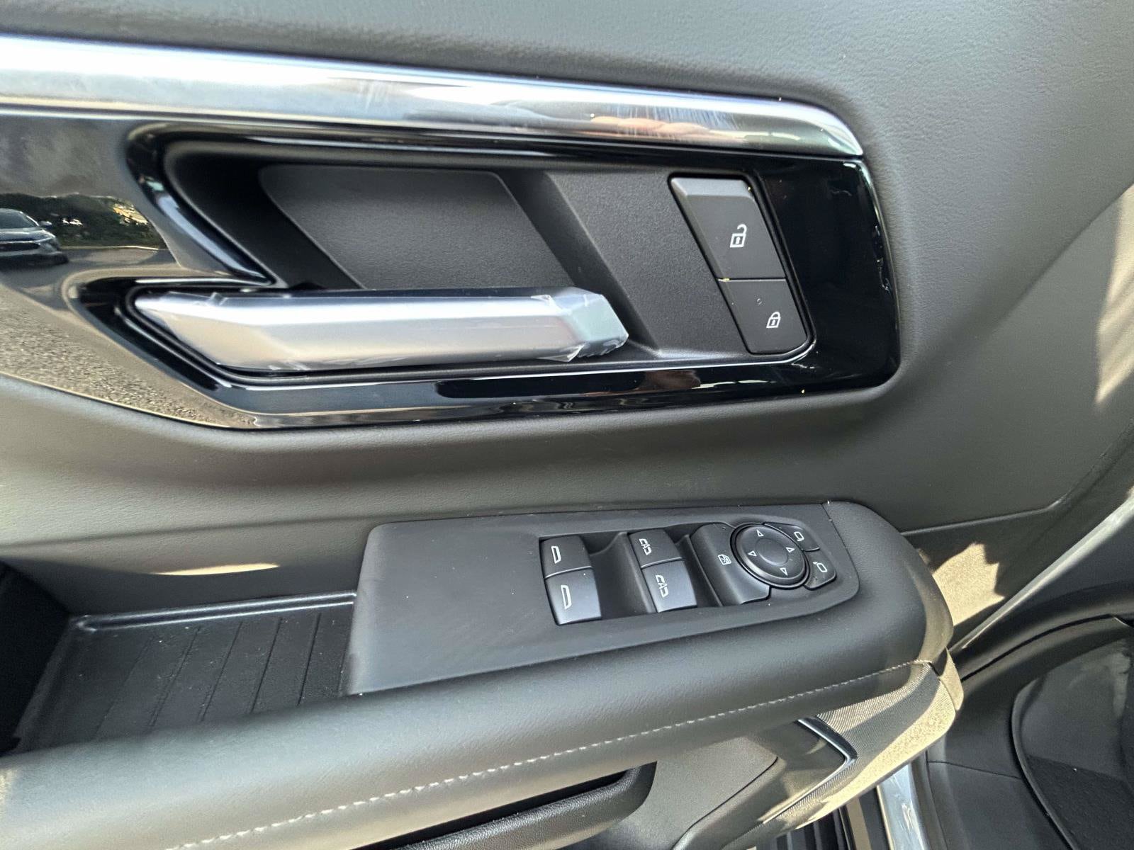 2026 Chevrolet Suburban LS - Photo 16