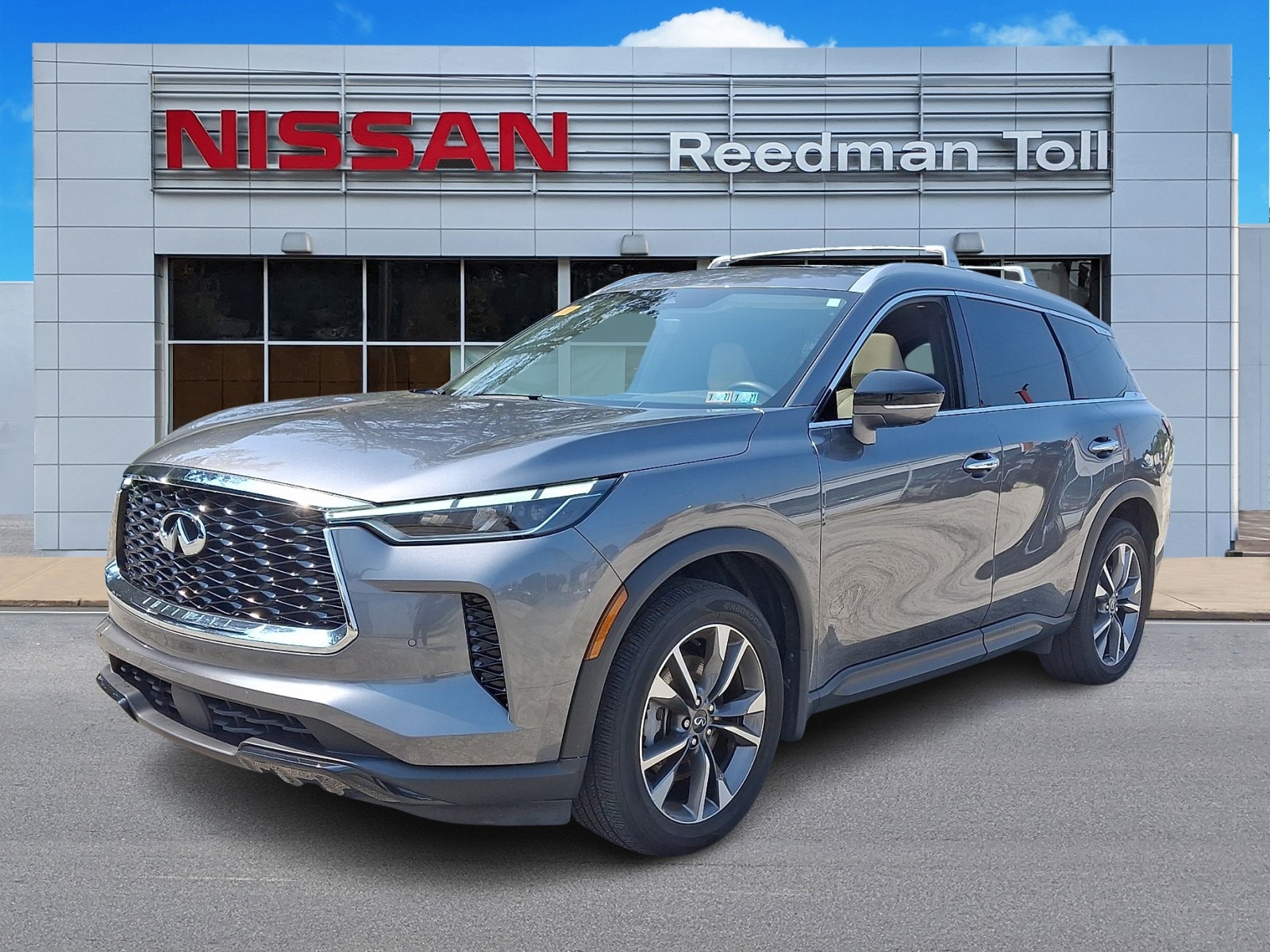 2023 INFINITI QX60 LUXE