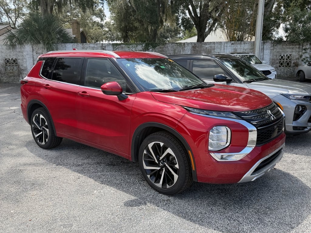 2023 Mitsubishi Outlander SEL