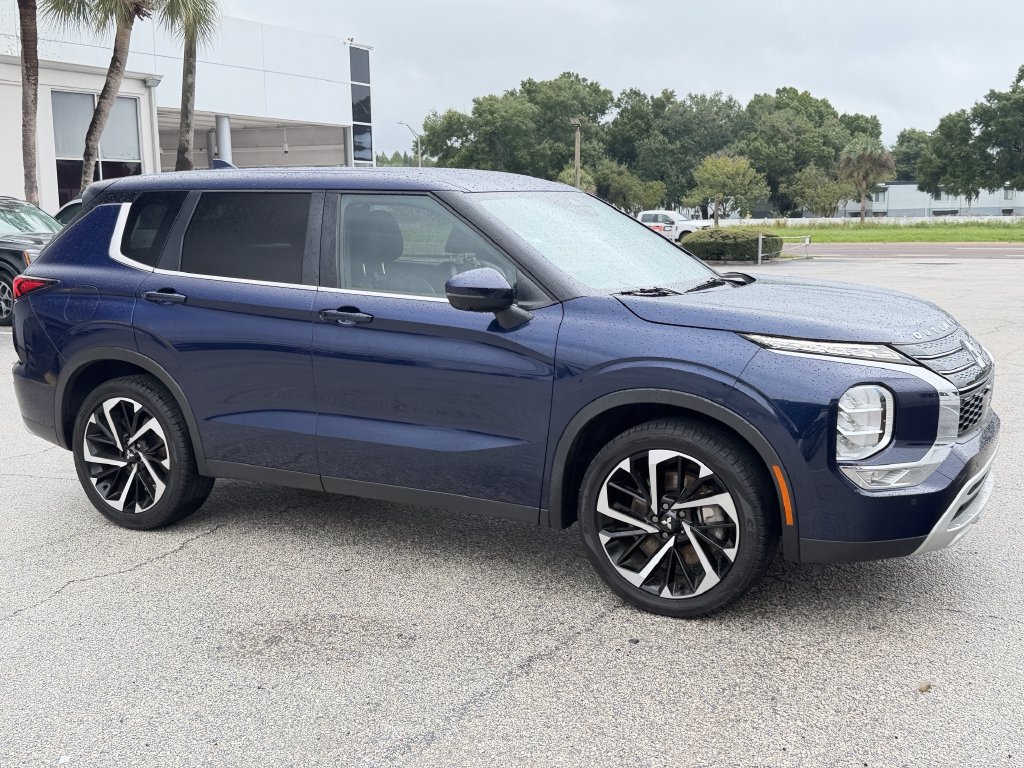 2023 Mitsubishi Outlander