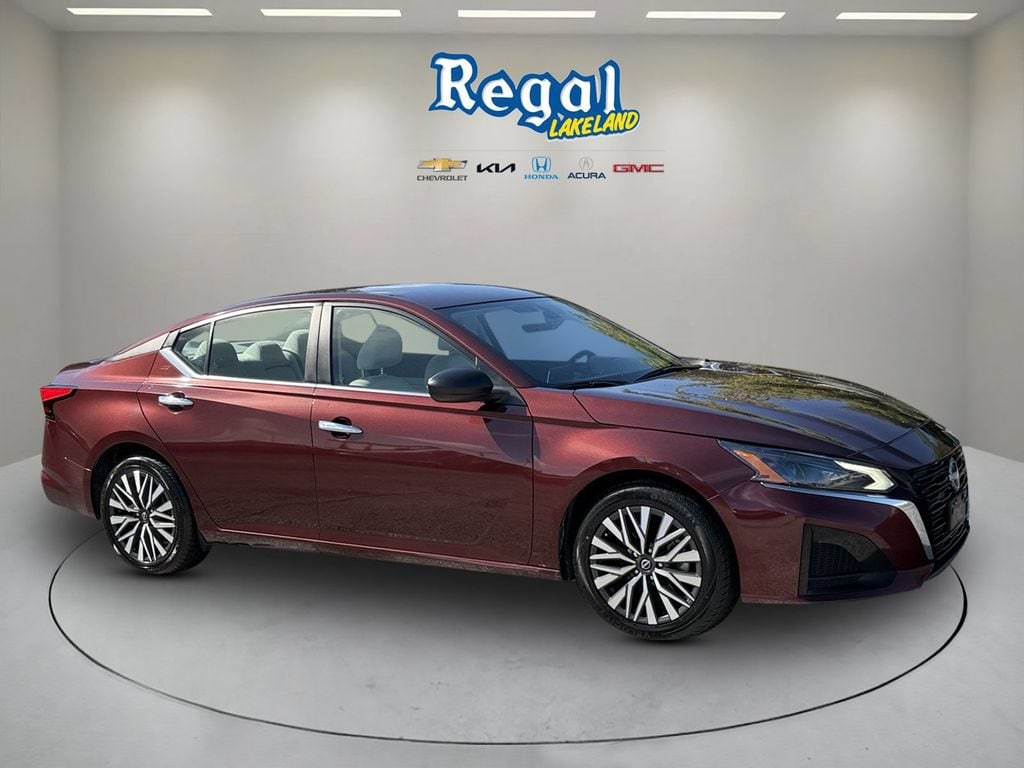 2025 Nissan Altima