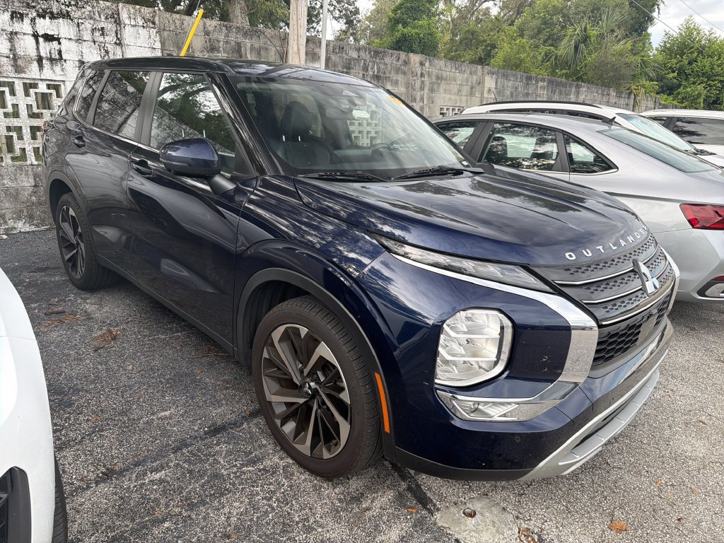 2023 Mitsubishi Outlander