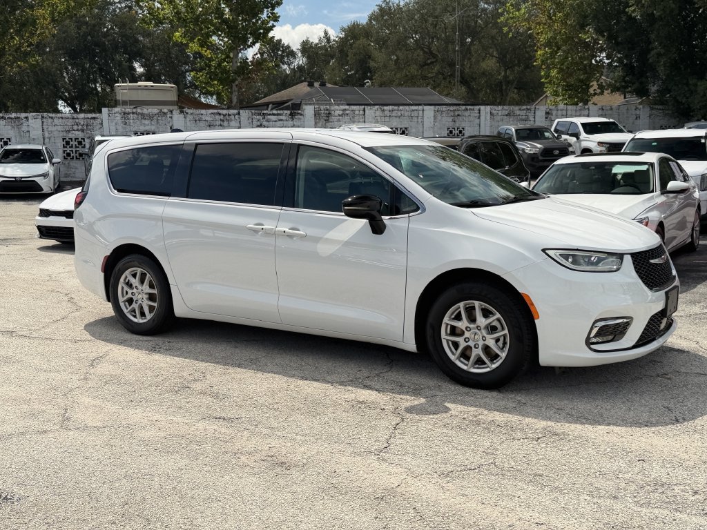 2024 Chrysler Pacifica