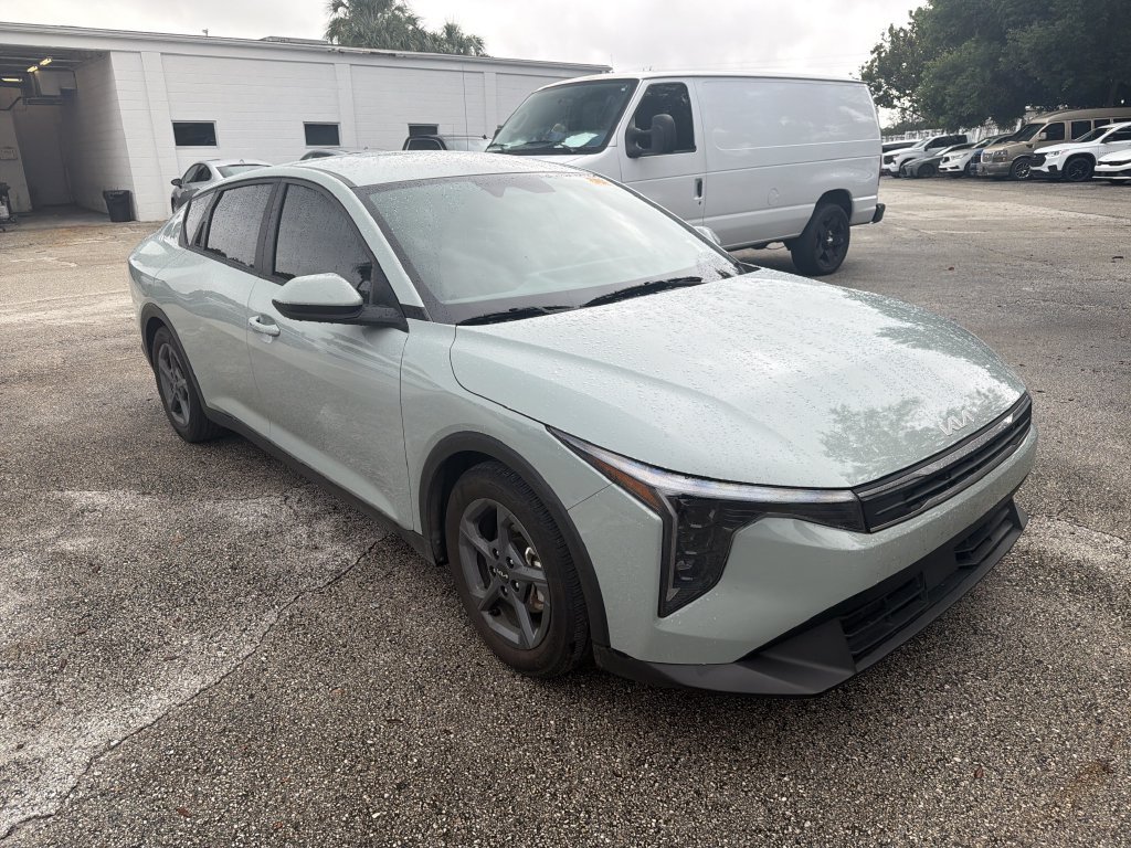2025 Kia K4