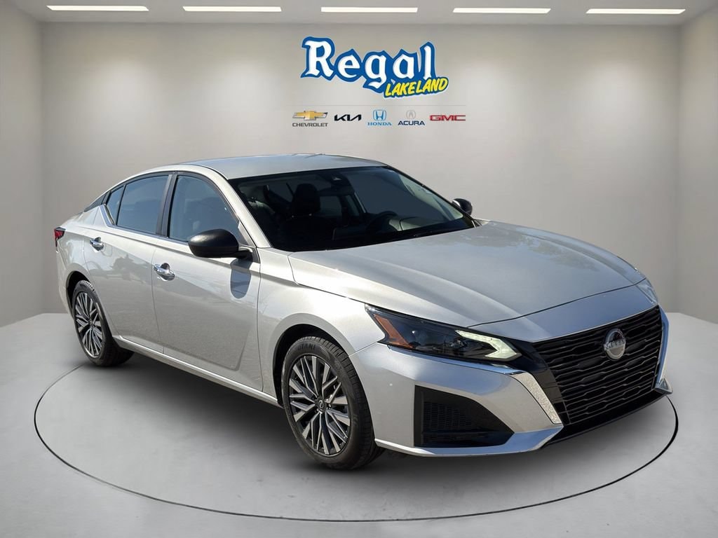 2025 Nissan Altima
