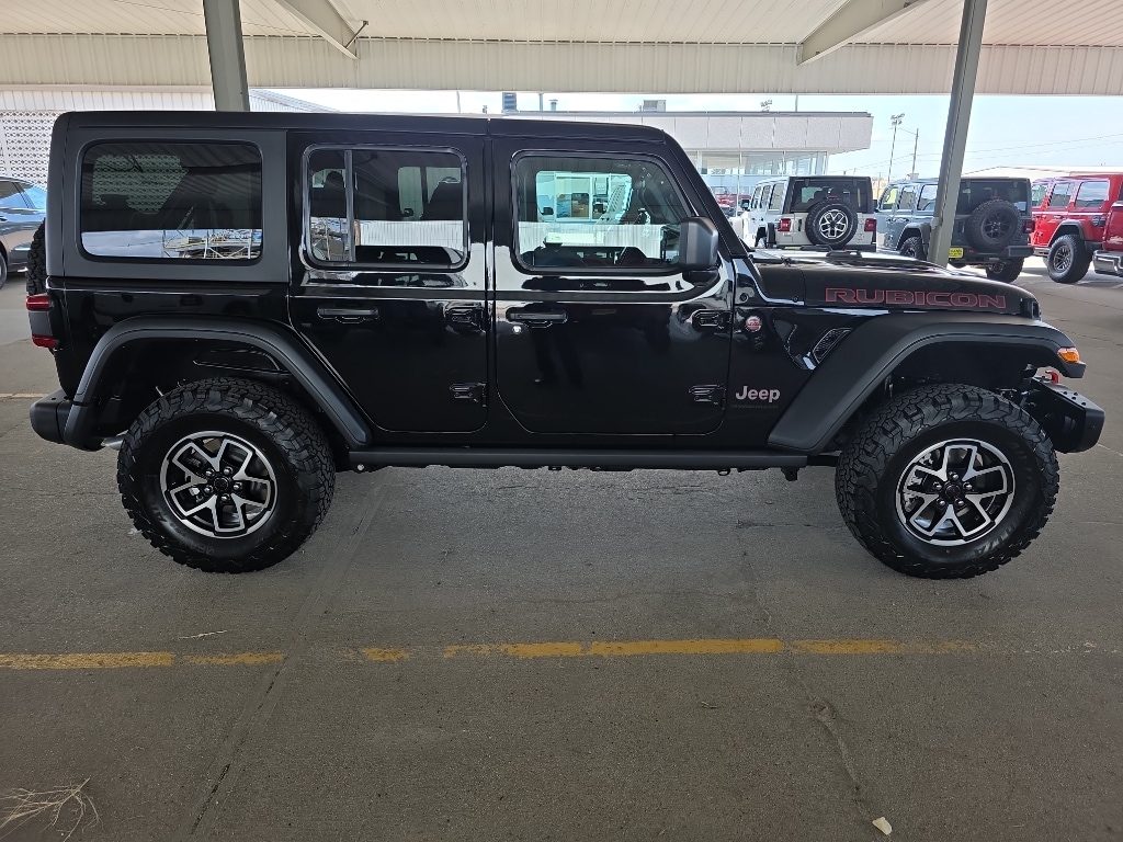 2025 Jeep Wrangler 4-Door Rubicon - Photo 4