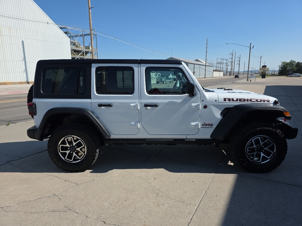 2025 Jeep Wrangler 4-Door Rubicon - Photo 4