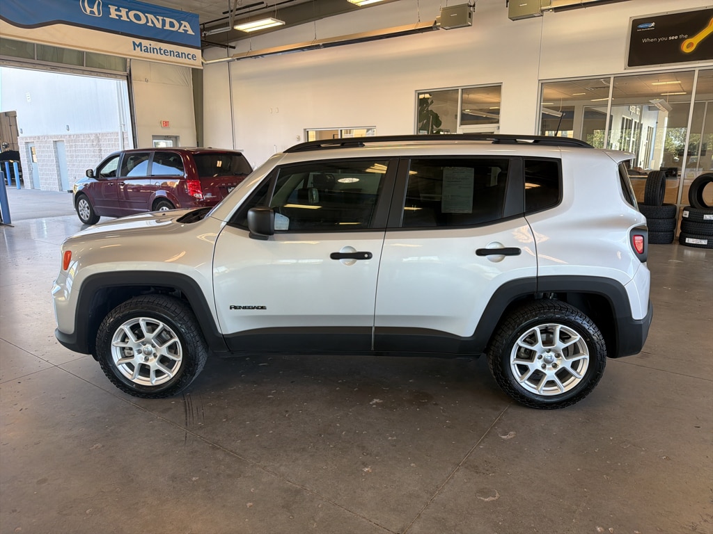 Used 2021 Jeep Renegade Sport with VIN ZACNJDAB7MPM38599 for sale in Scottsbluff, NE