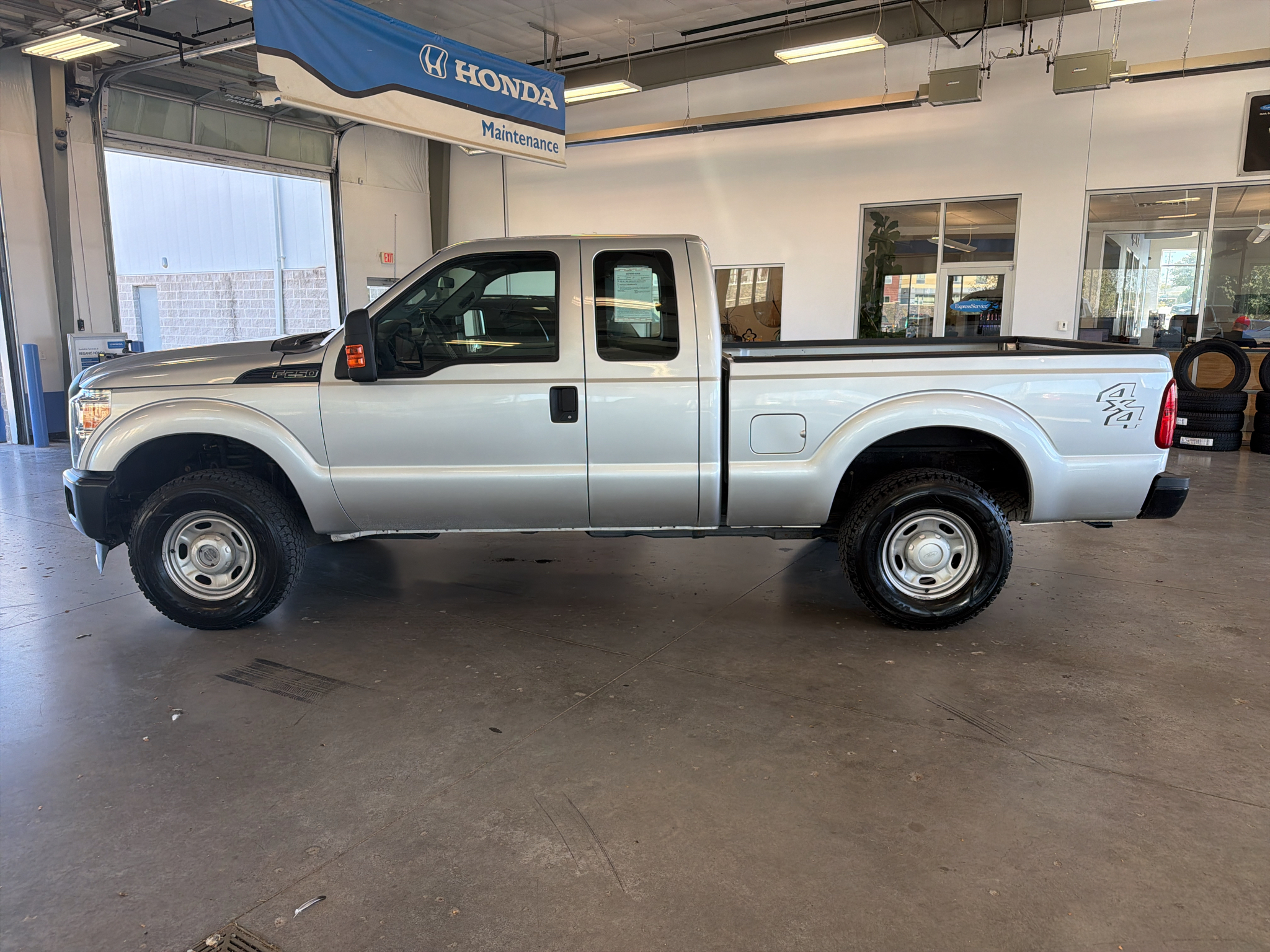 Used 2016 Ford F-250 XL Truck Super Cab