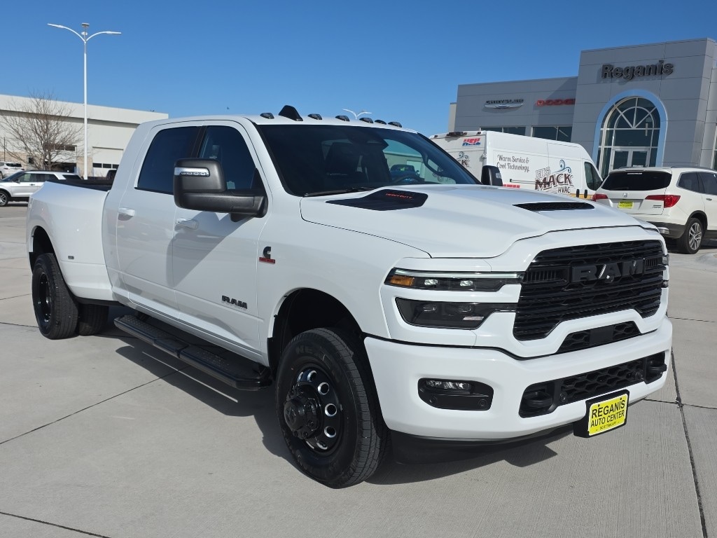 New 2026 Ram 3500 LARAMIE MEGA CAB 4X4 6'4 BOX Pickup