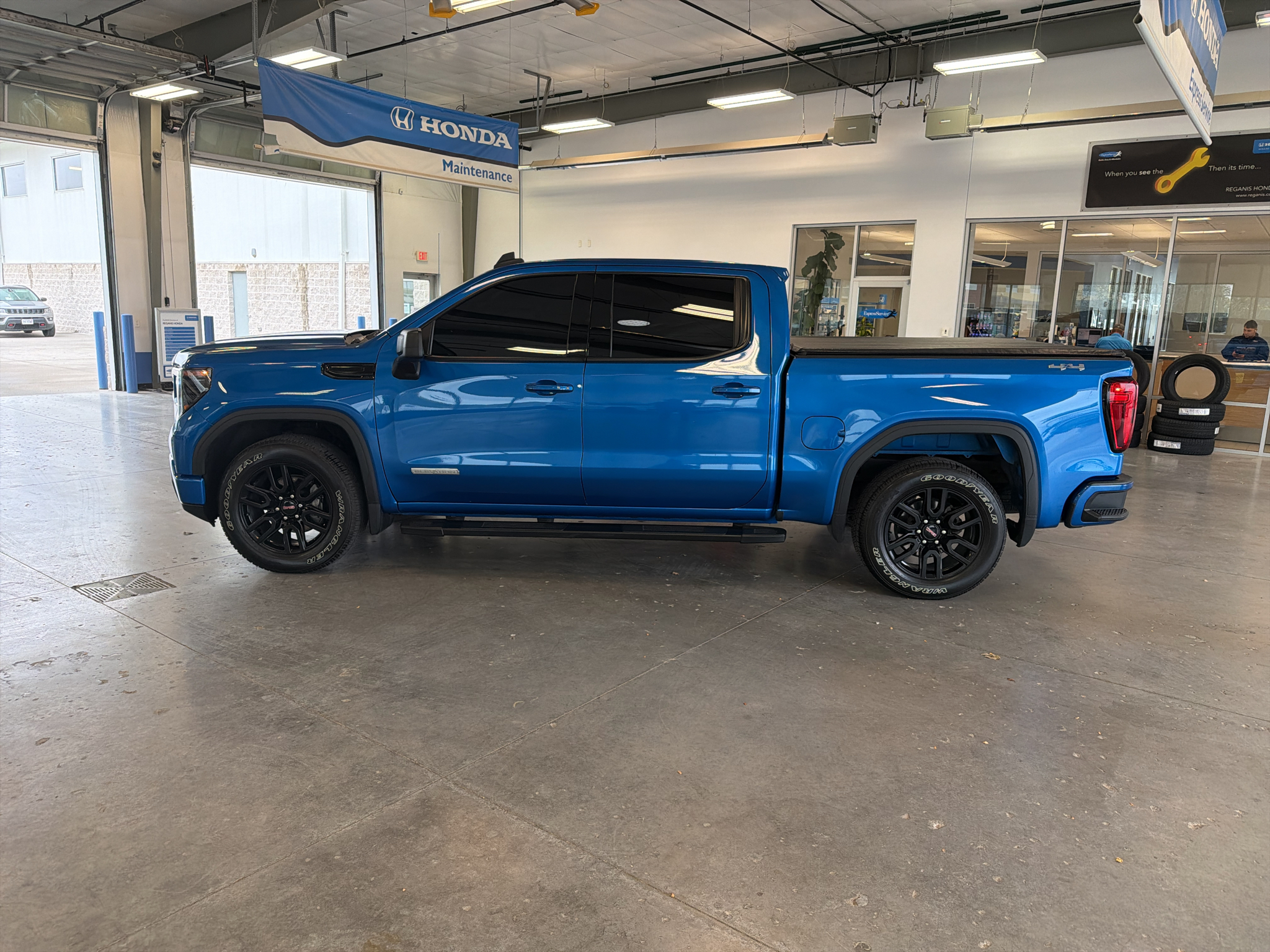 Used 2022 GMC Sierra Elevation Truck Crew Cab