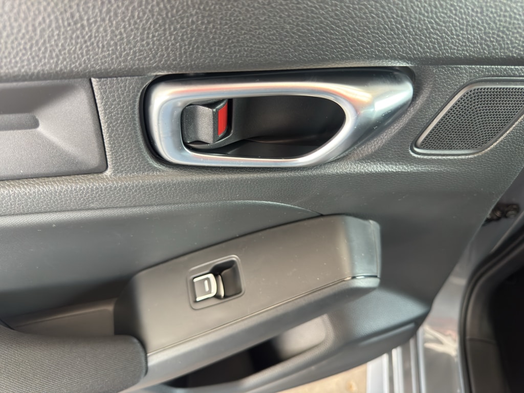 2026 Honda Civic Hatchback Sport - Photo 11