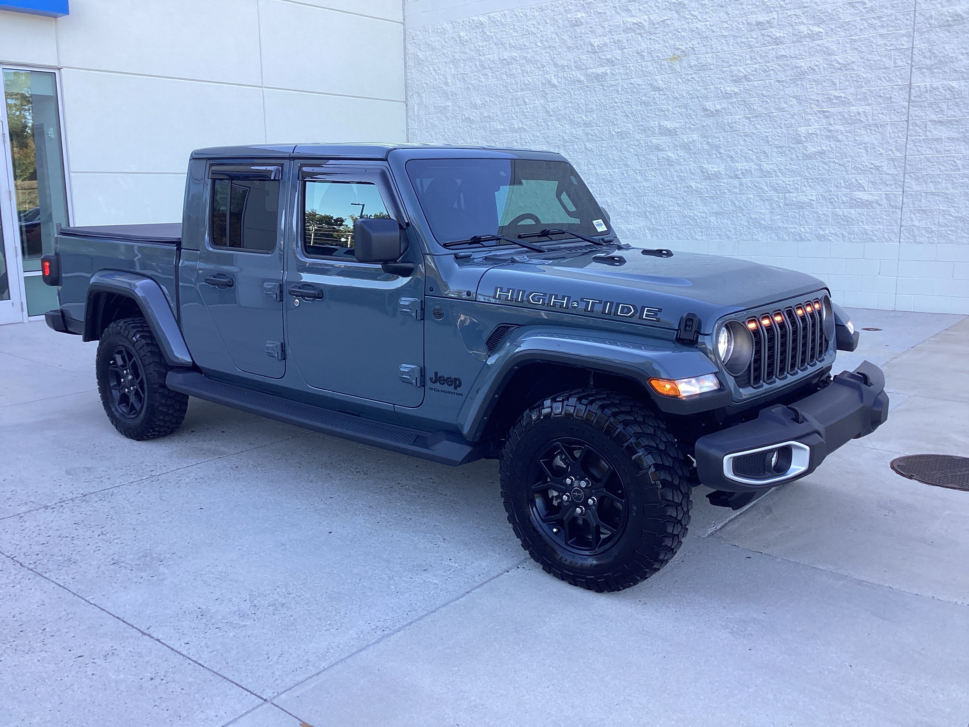 2025 Jeep Gladiator Sport Truck Crew Cab