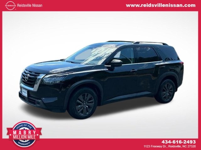 2023 Nissan Pathfinder SV