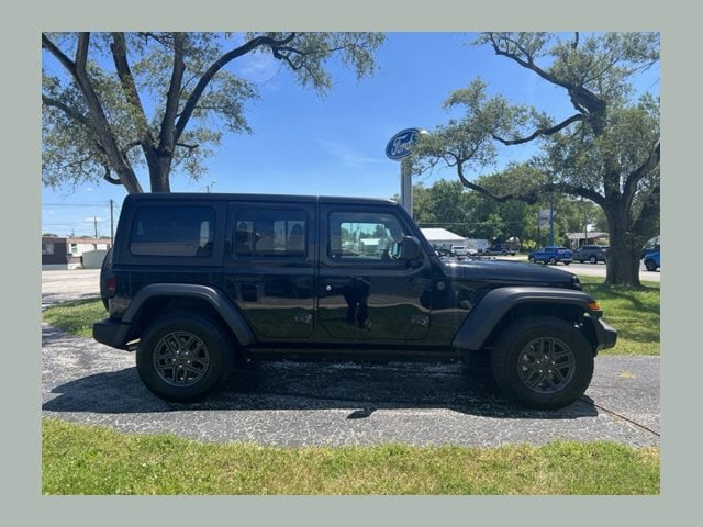 2024 Jeep Wrangler 4-Door Sport S