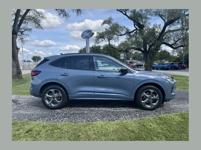 2023 Ford Escape