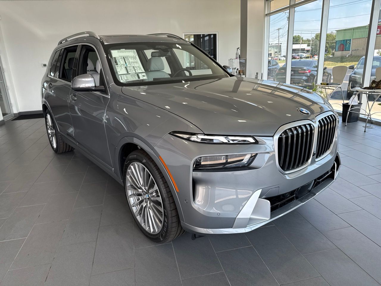 New 2027 BMW X7 xDrive40i SUV