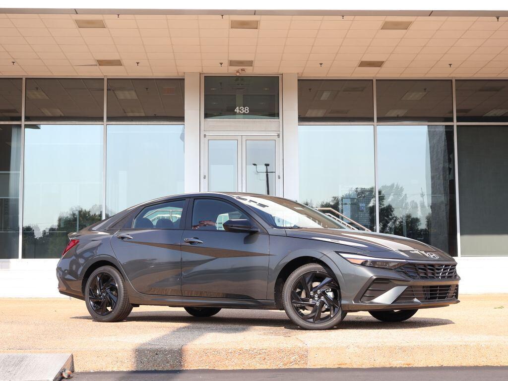 New 2026 Hyundai Elantra SEL Sport Plus Sedan