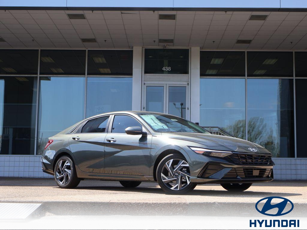 2026 Hyundai Elantra Limited Sedan