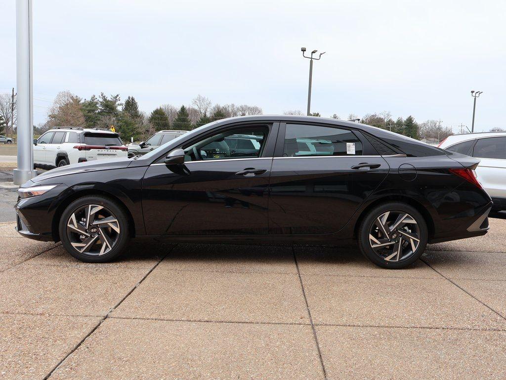 New 2026 Hyundai Elantra Limited Sedan