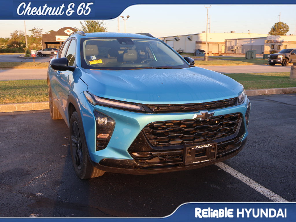 Used 2025 Chevrolet Trax Activ SUV
