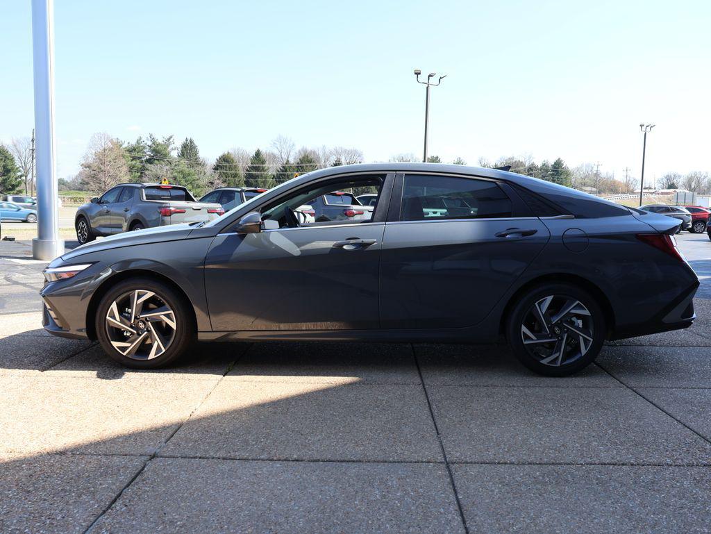 New 2026 Hyundai Elantra Limited Sedan