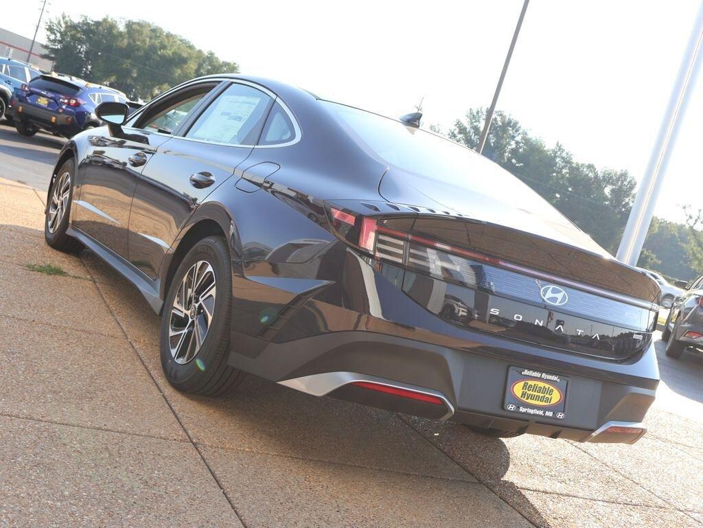 New 2026 Hyundai Sonata Hybrid Blue Sedan