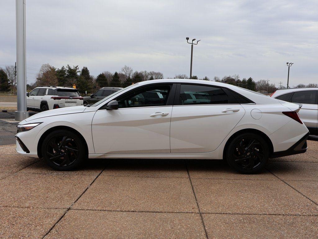 New 2026 Hyundai Elantra SEL Sport Sedan