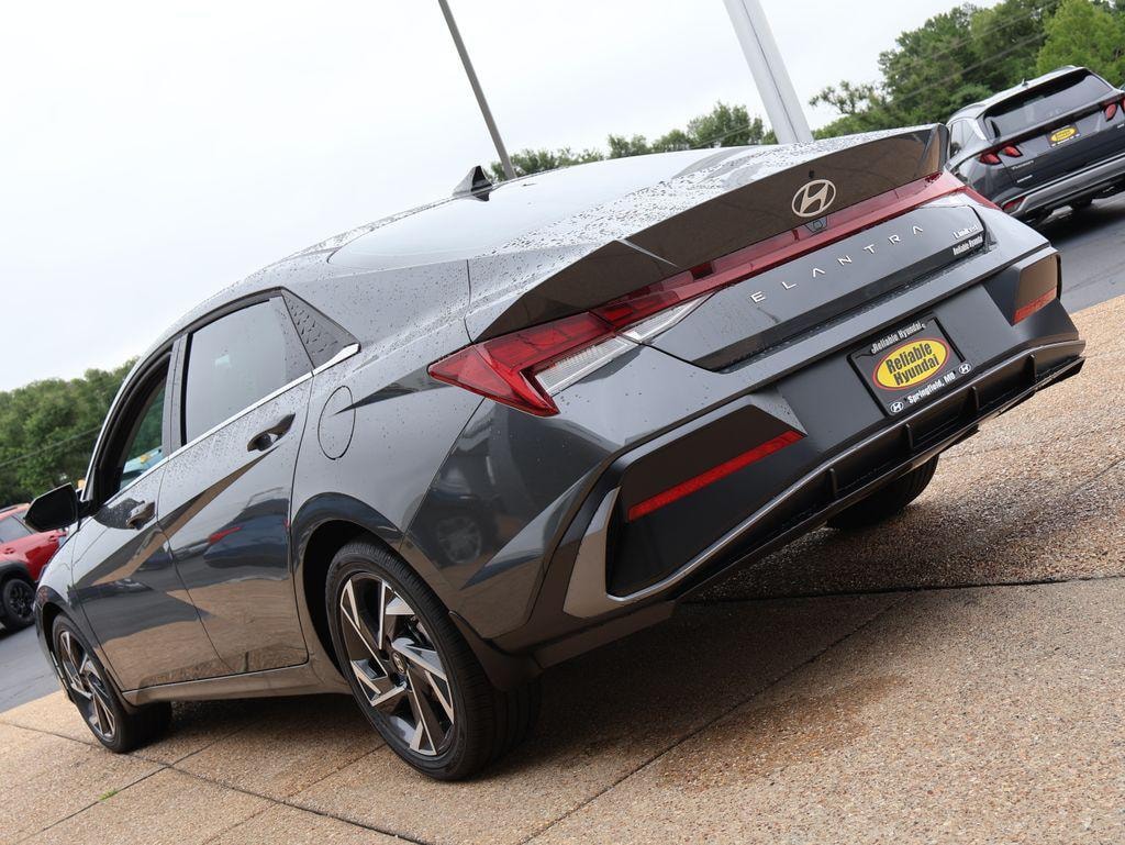 New 2026 Hyundai Elantra Limited Sedan