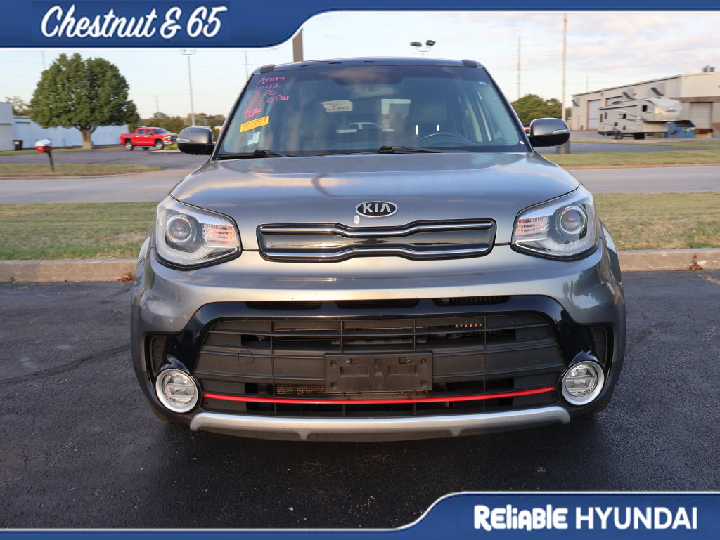 Used 2017 Kia Soul ! Hatchback