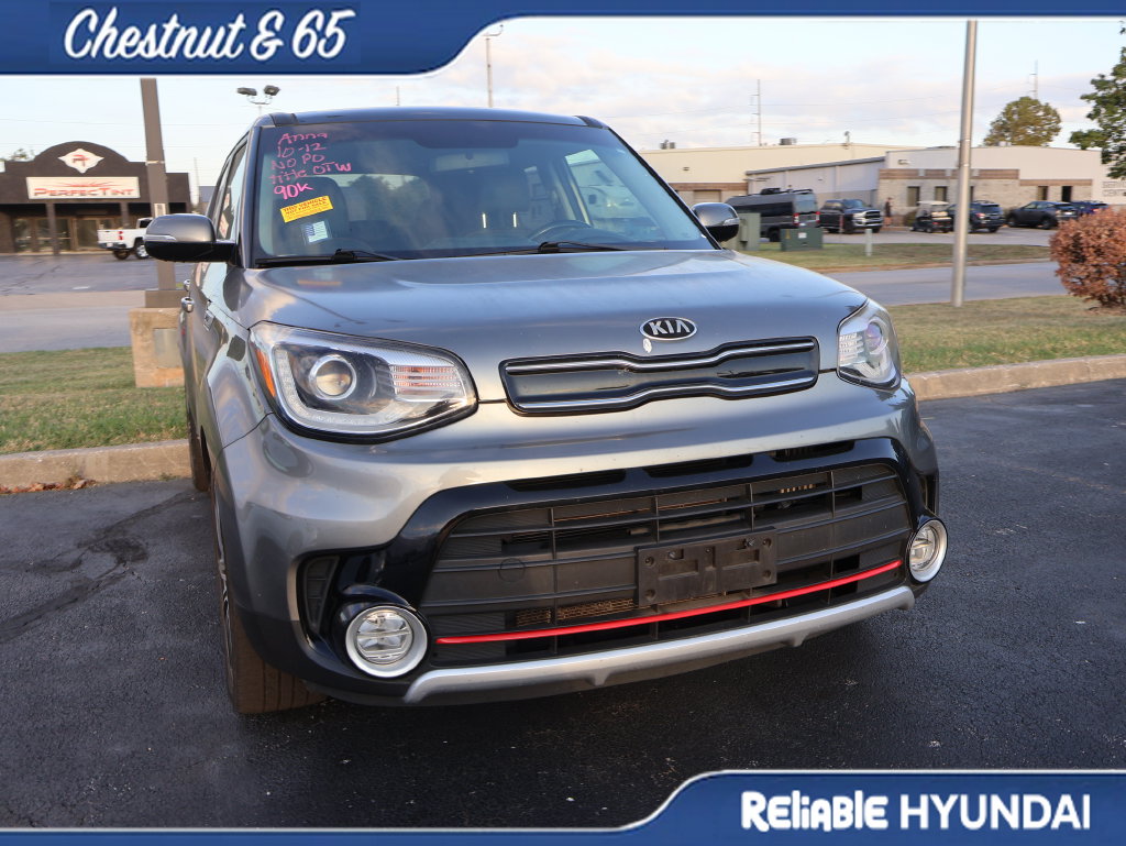Used 2017 Kia Soul ! Hatchback