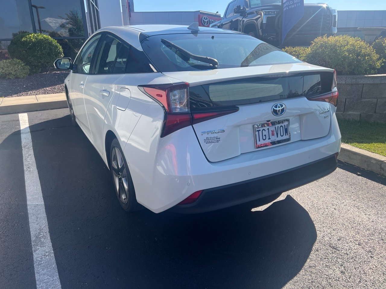 Used 2019 Toyota Prius XLE Hatchback