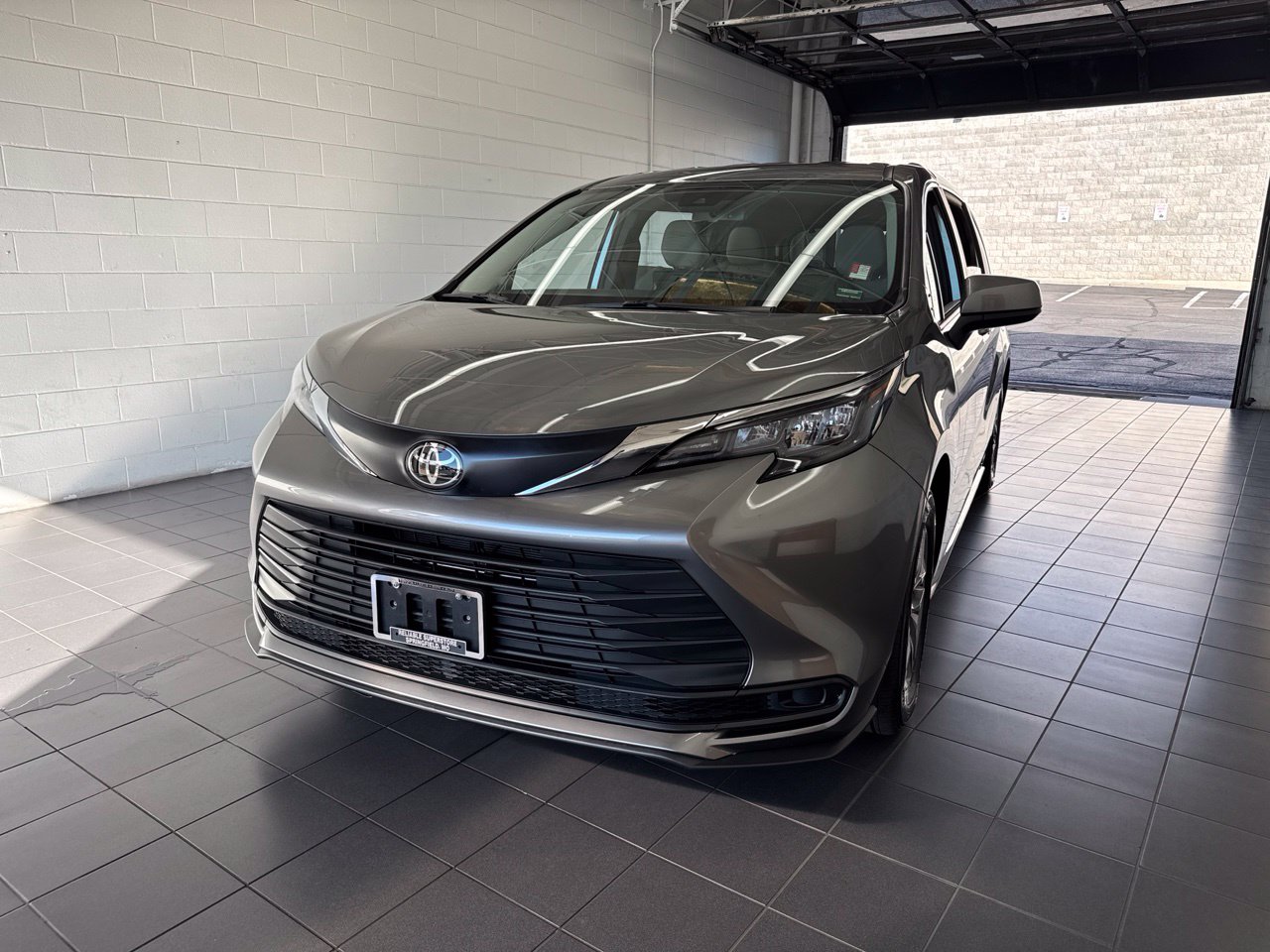 Certified 2026 Toyota Sienna LE Minivan/Van