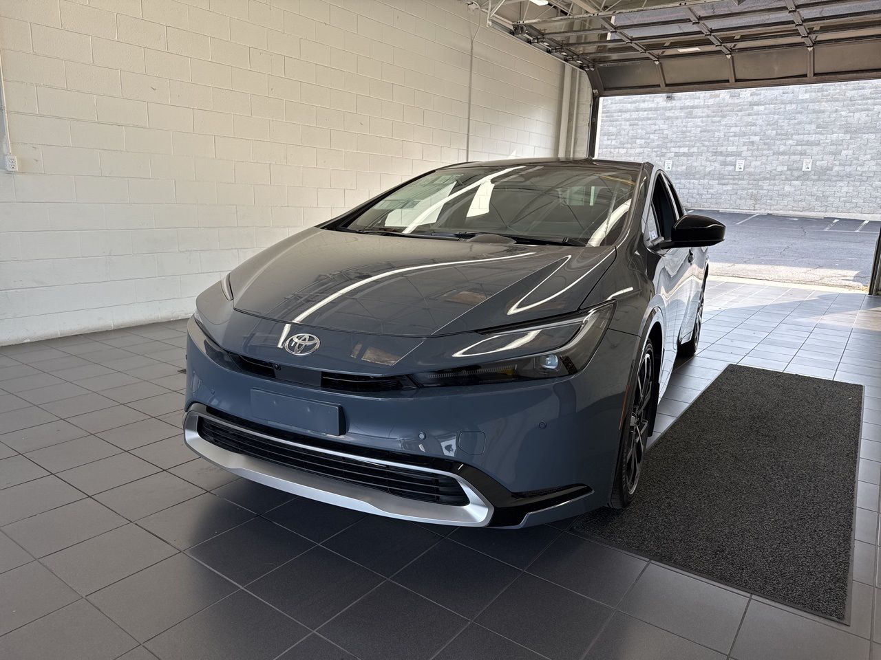 New 2026 Toyota Prius Plug-In Hybrid XSE Premium Hatchback