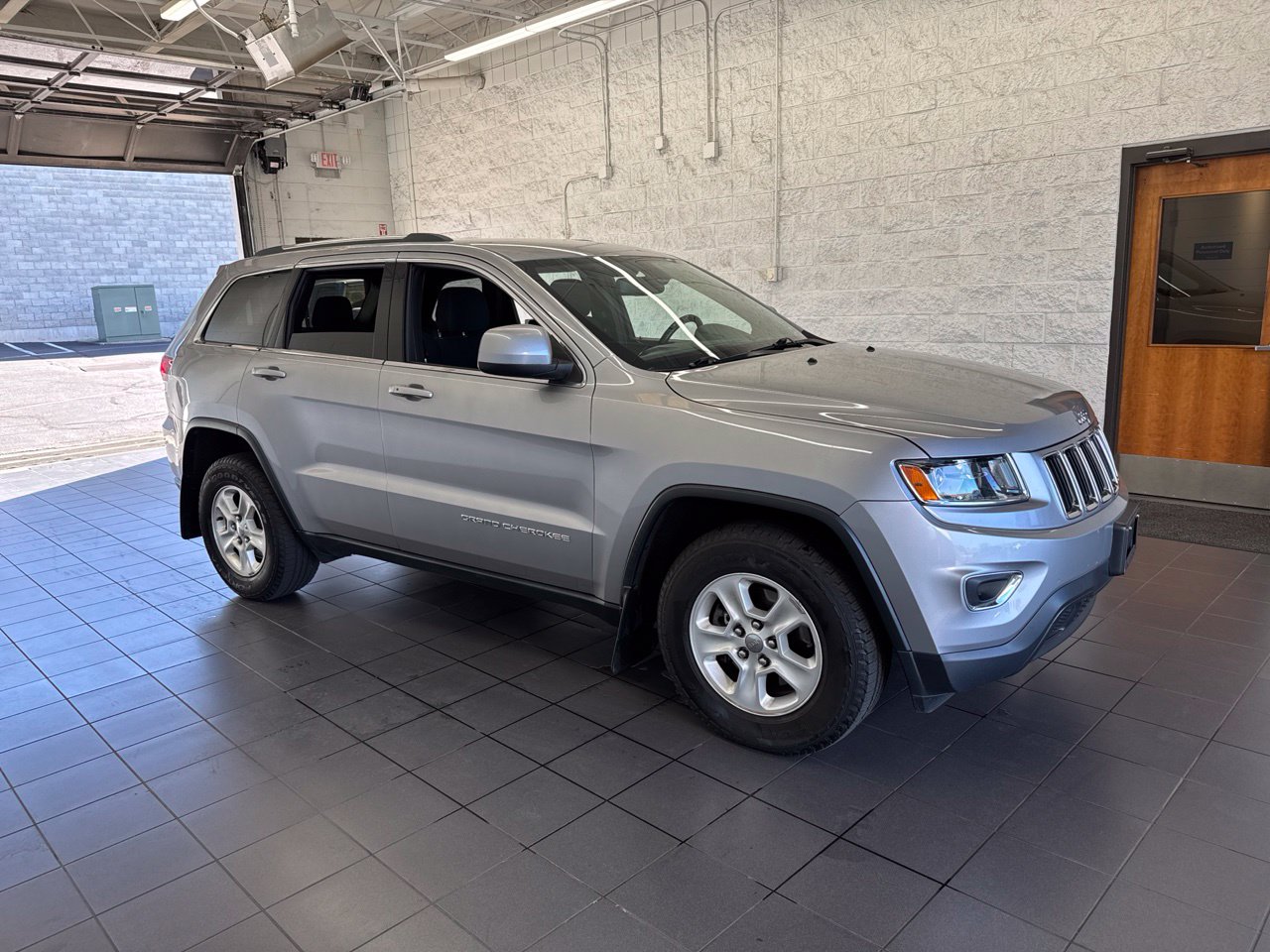 2014 Jeep Grand Cherokee Laredo SUV