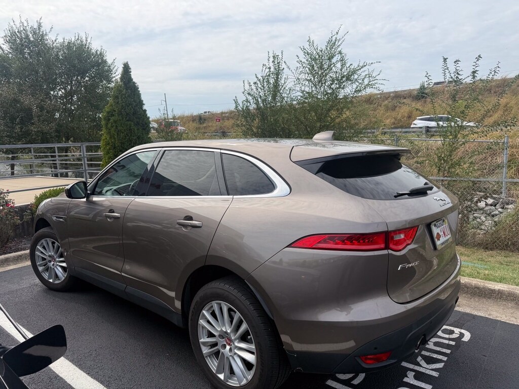 Used 2017 Jaguar F-PACE 35t Prestige SUV