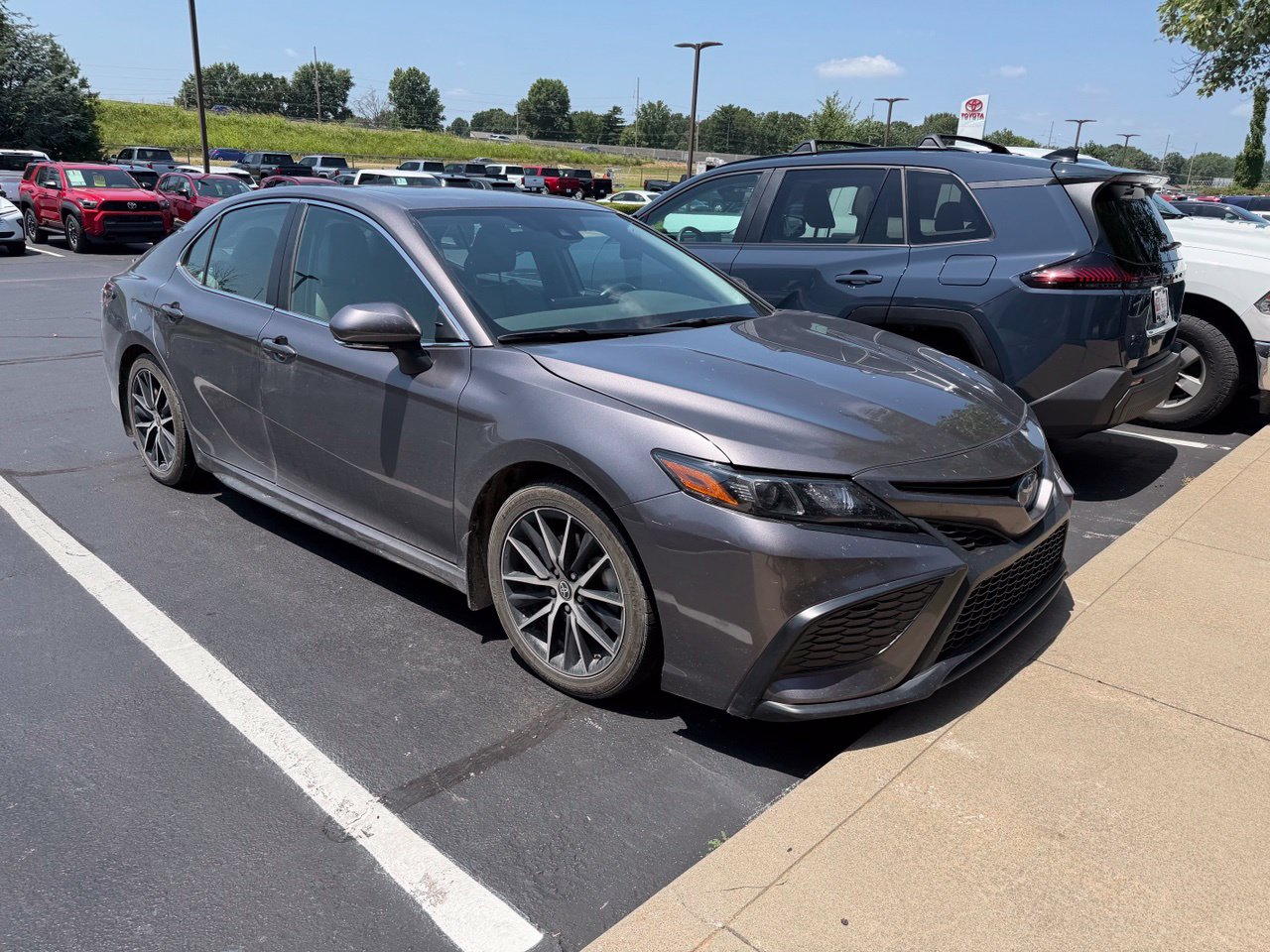  Toyota Camry Hybrid