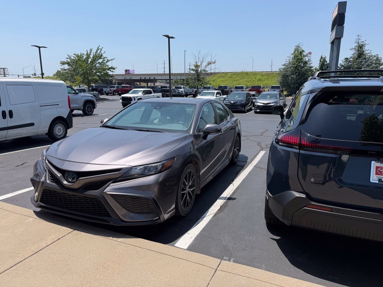 Used 2022 Toyota Camry Hybrid SE Sedan