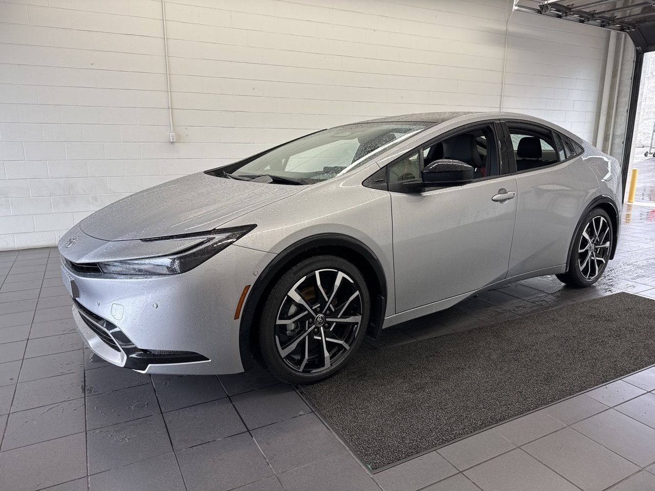 New 2026 Toyota Prius Plug-In Hybrid XSE Premium Hatchback
