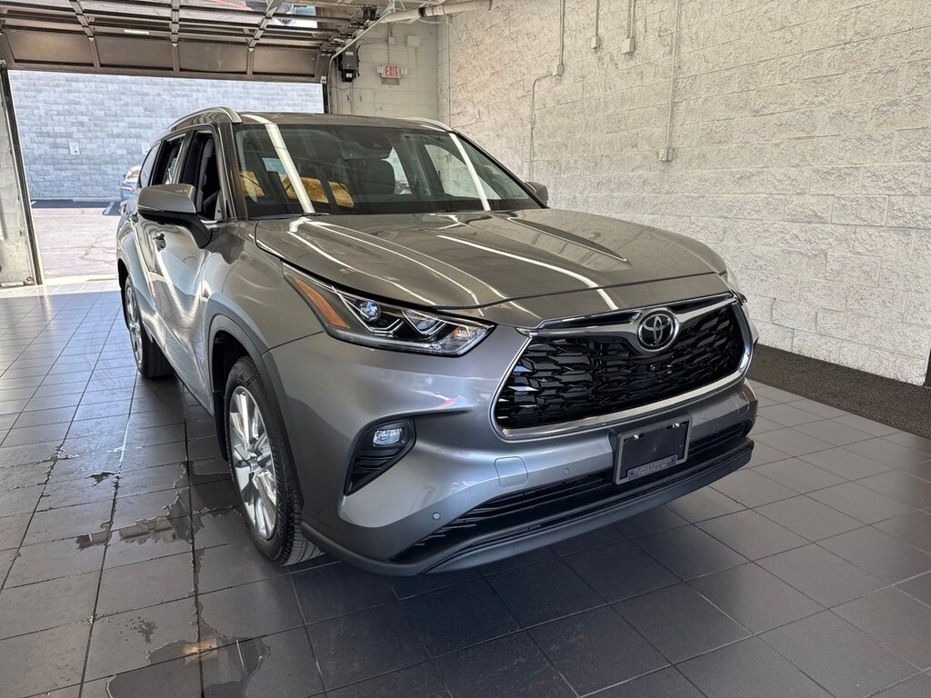Certified 2026 Toyota Highlander Limited SUV