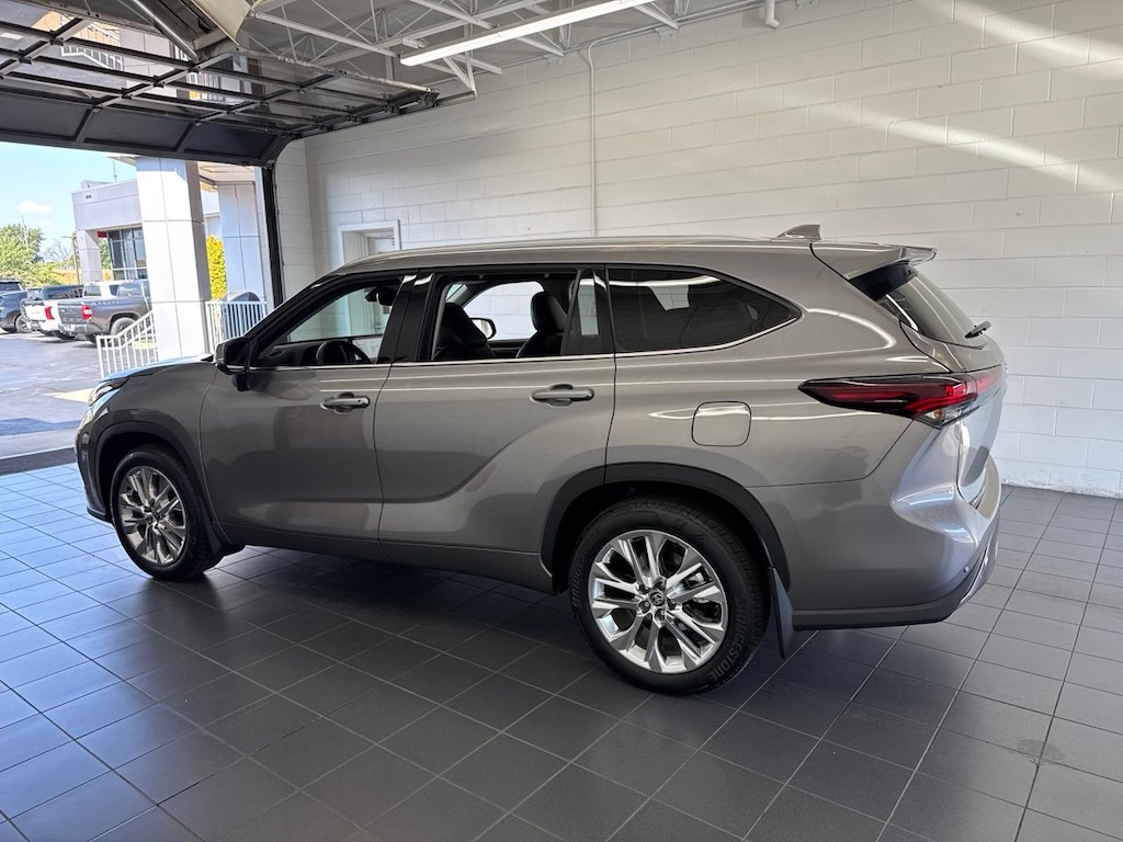 Certified 2026 Toyota Highlander Limited SUV