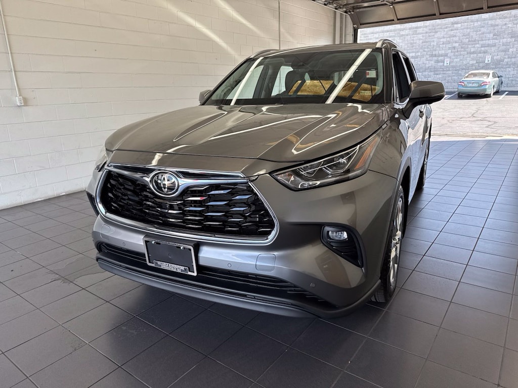 Certified 2026 Toyota Highlander Limited SUV