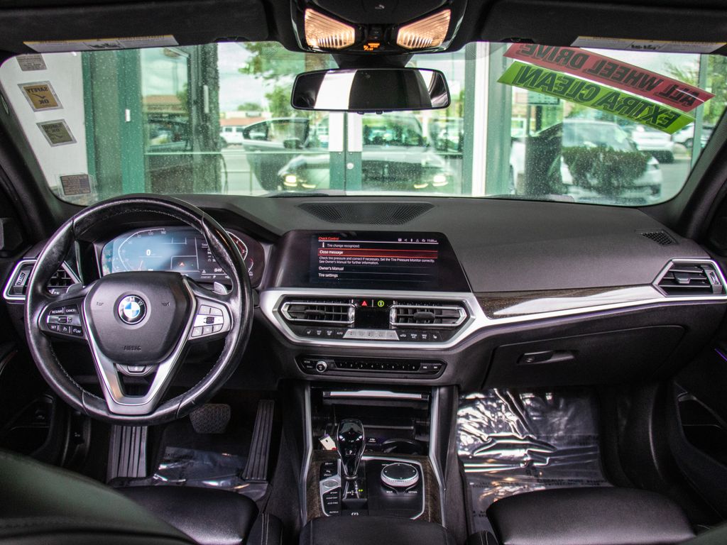 2022 BMW 3 Series 330i - Photo 15
