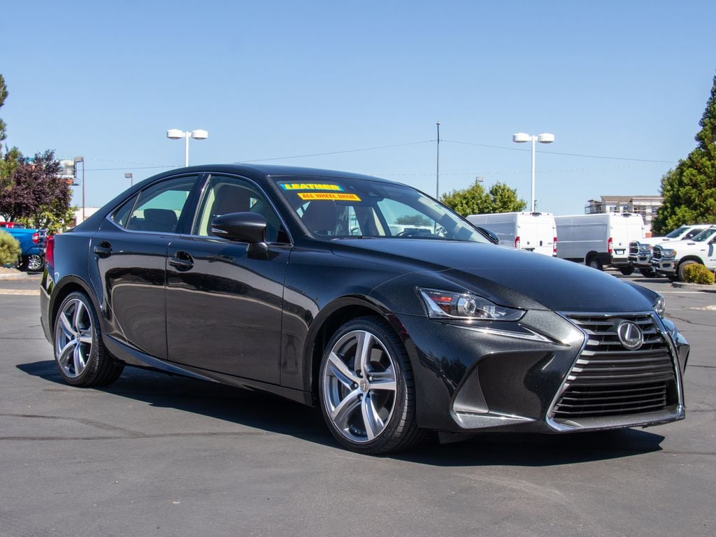 2018 Lexus IS